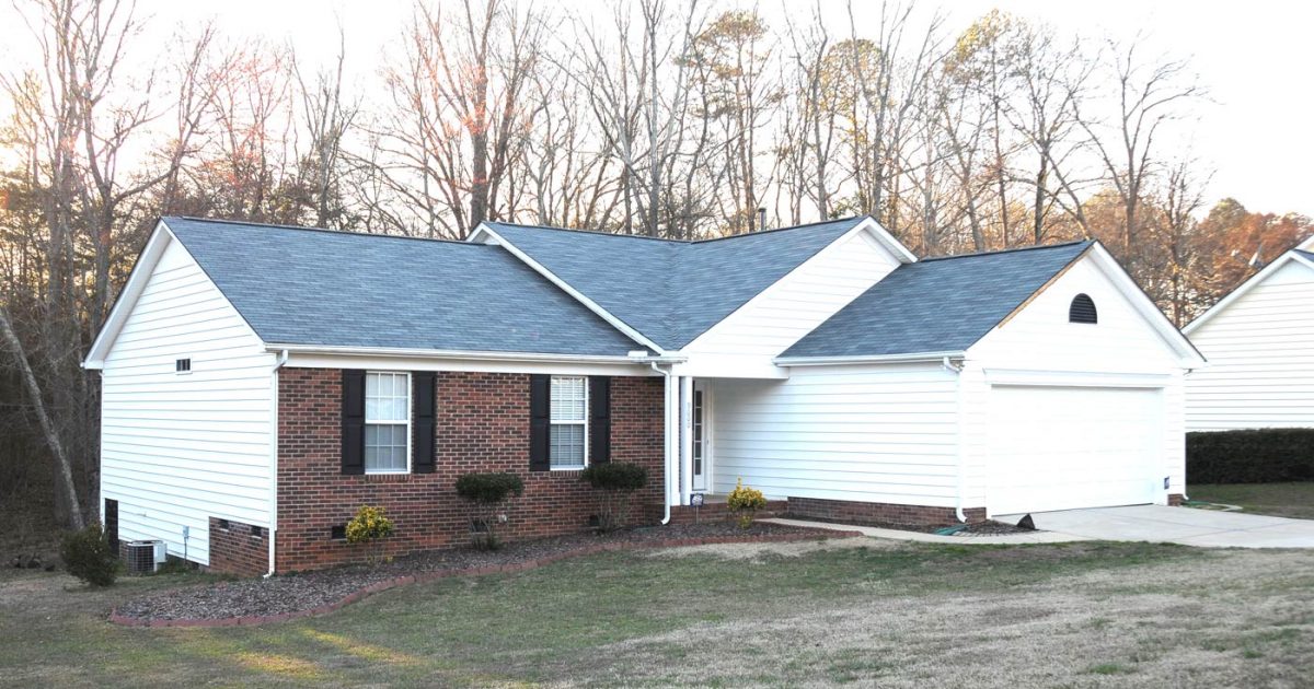 Charlotte, NC Residential Roof Replacement Guy Roofing